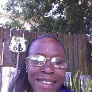 Meet your Posher, Lynette